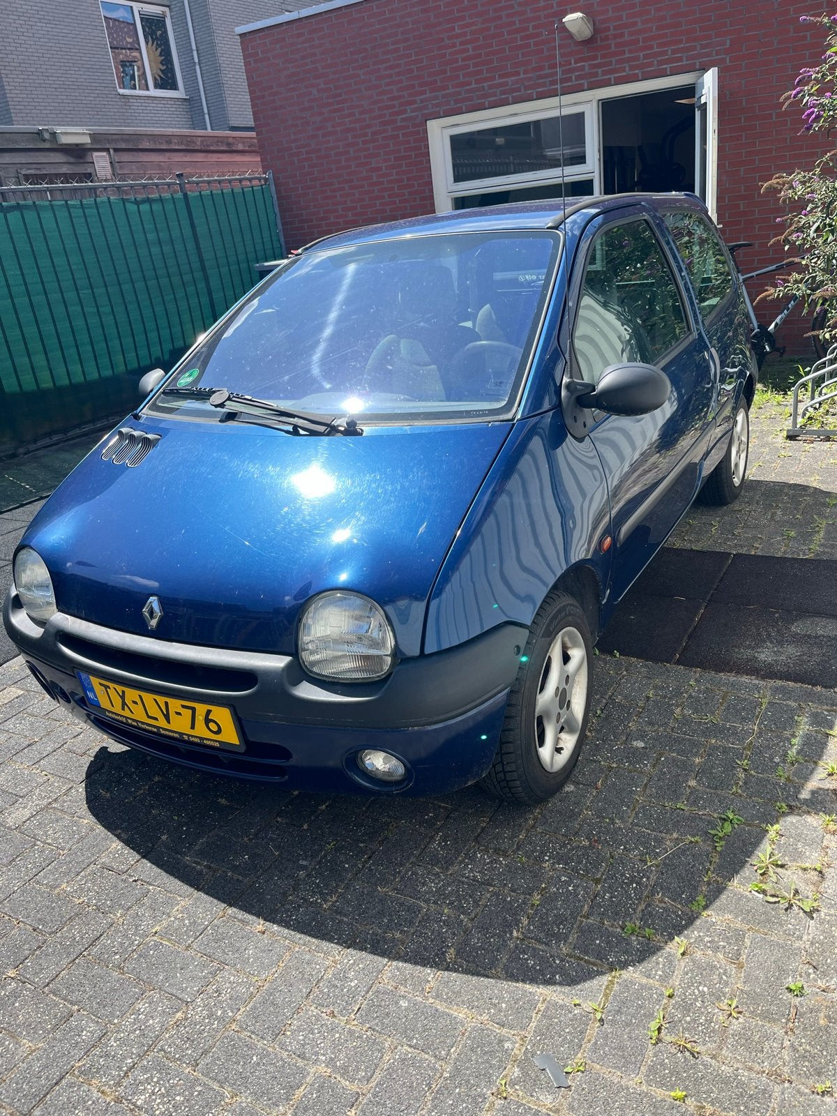 Renault Twingo 1.2 Matic 1998 Blauw, Auto's, 600 kg, 4 cilinders, 1149 cc, 23 €/maand