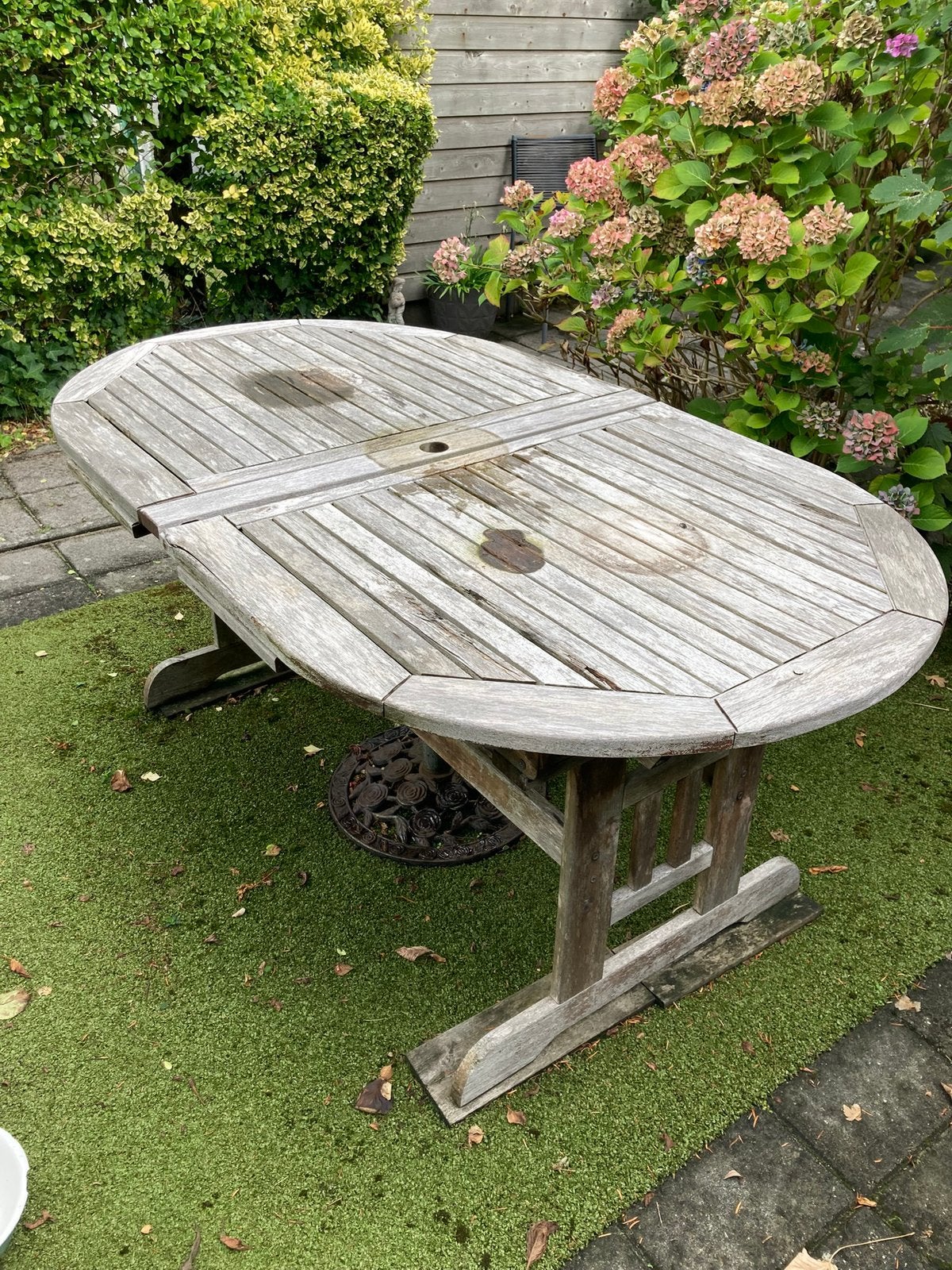 GRATIS TUINTAFEL, Tuin en Terras, Ophalen, Gebruikt, Ovaal, Hout
