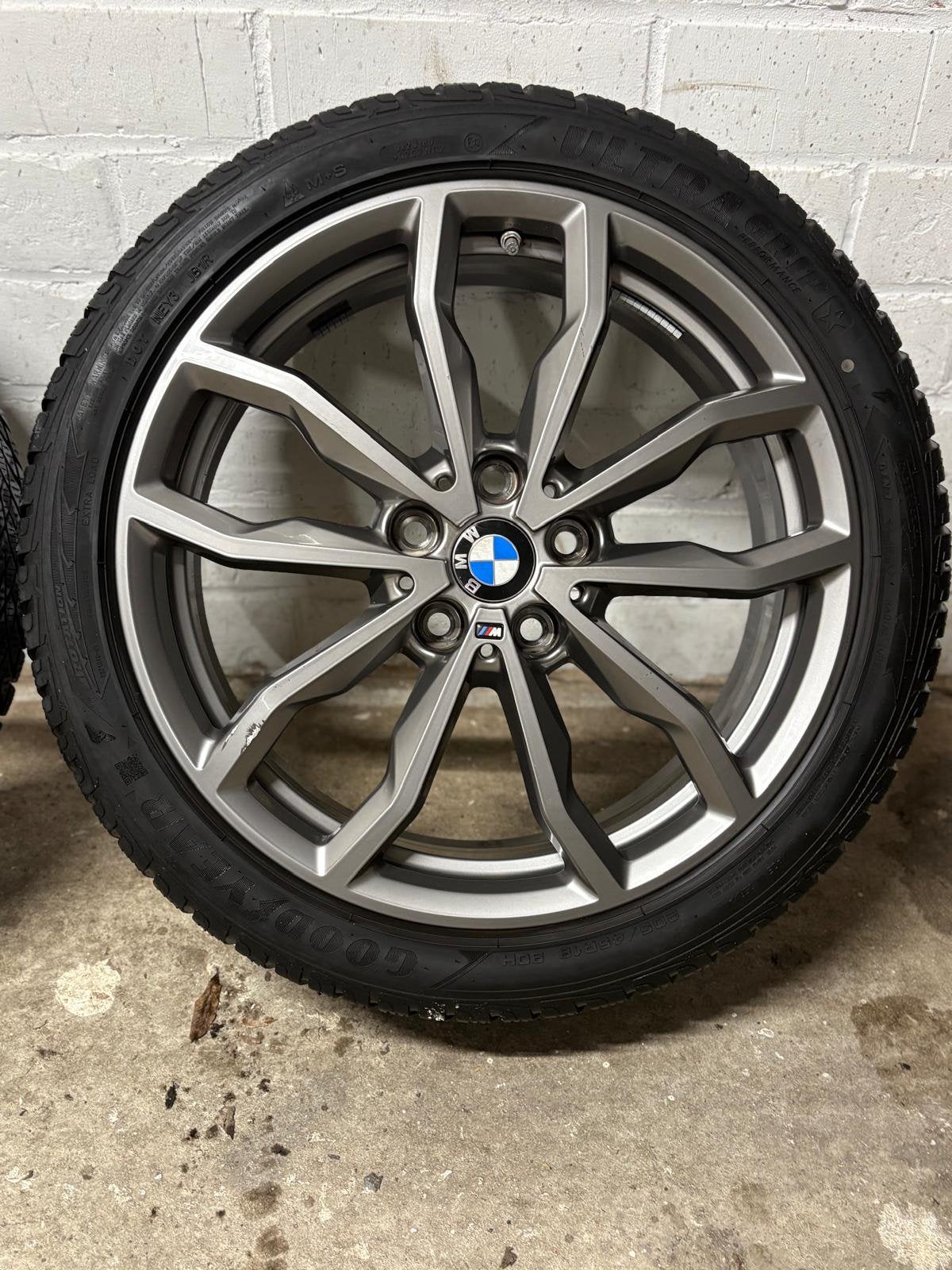 BMW velgen met banden, Ophalen, 18 inch, 205 mm, Band(en)