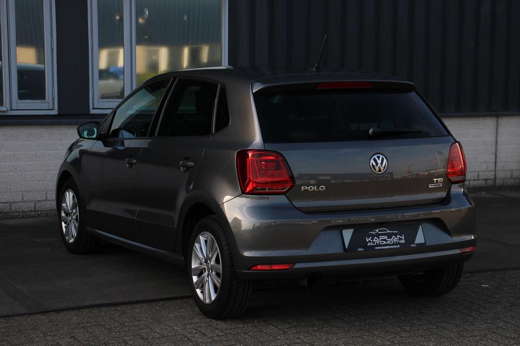 Volkswagen Polo 1.2 TSI Comfortline DSG Cruise Navi CarPlay, Auto's, Gebruikt, Zwart, 4 cilinders, Bedrijf