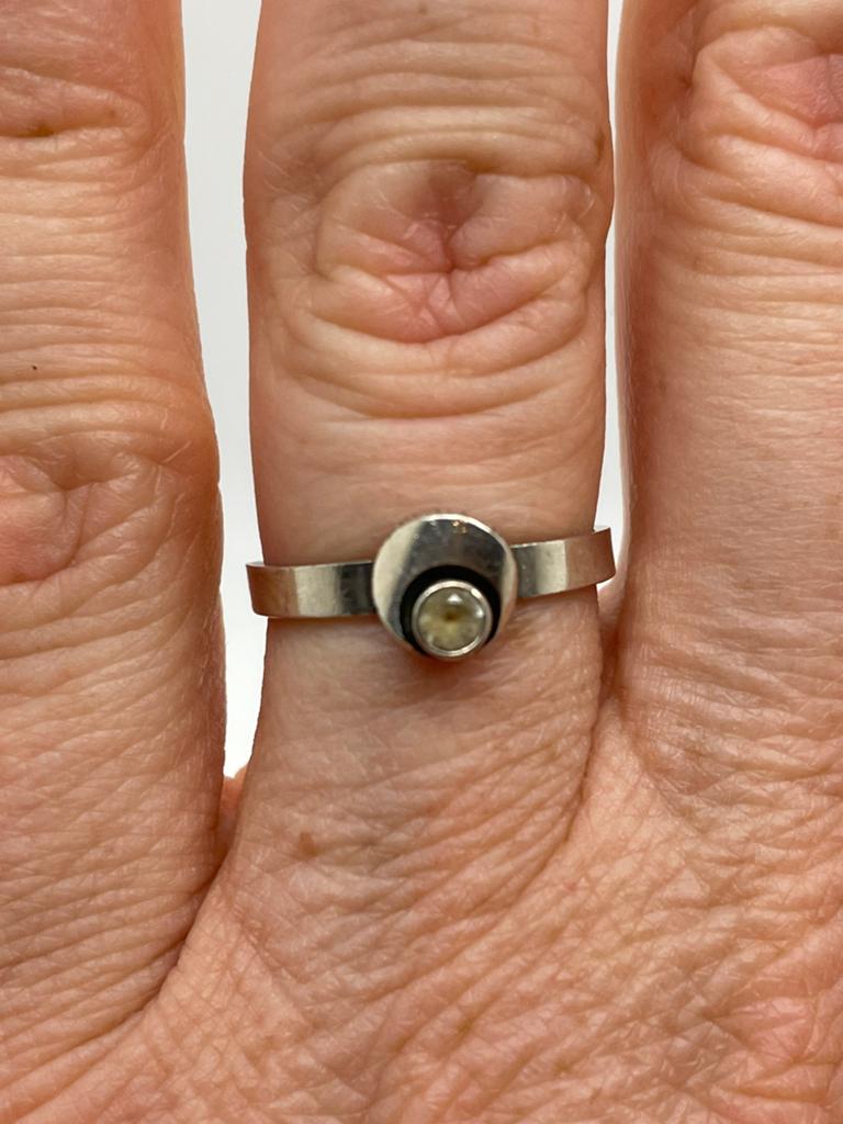 E110 Prachtige zilveren Karl Laine Finland ring, Met kristal, Ophalen of Verzenden, Zo goed als nieuw, X