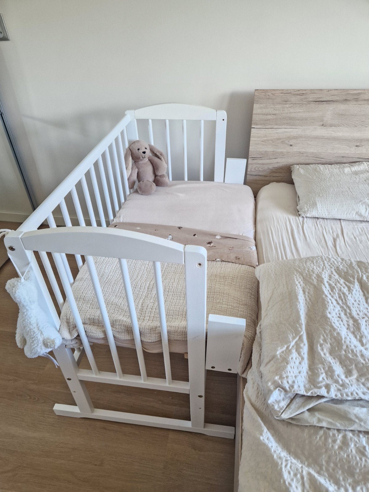Petit Amelie Co-sleeper en Wieg 2-in-1 met matras, Kinderen en Baby's, Babywiegjes en Ledikanten, Ophalen, Gebruikt, Wieg