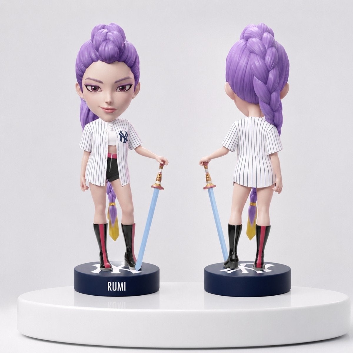 K-pop demon hunters Rumi bobblehead New York Yankees shirt, Ophalen of Verzenden, Nieuw