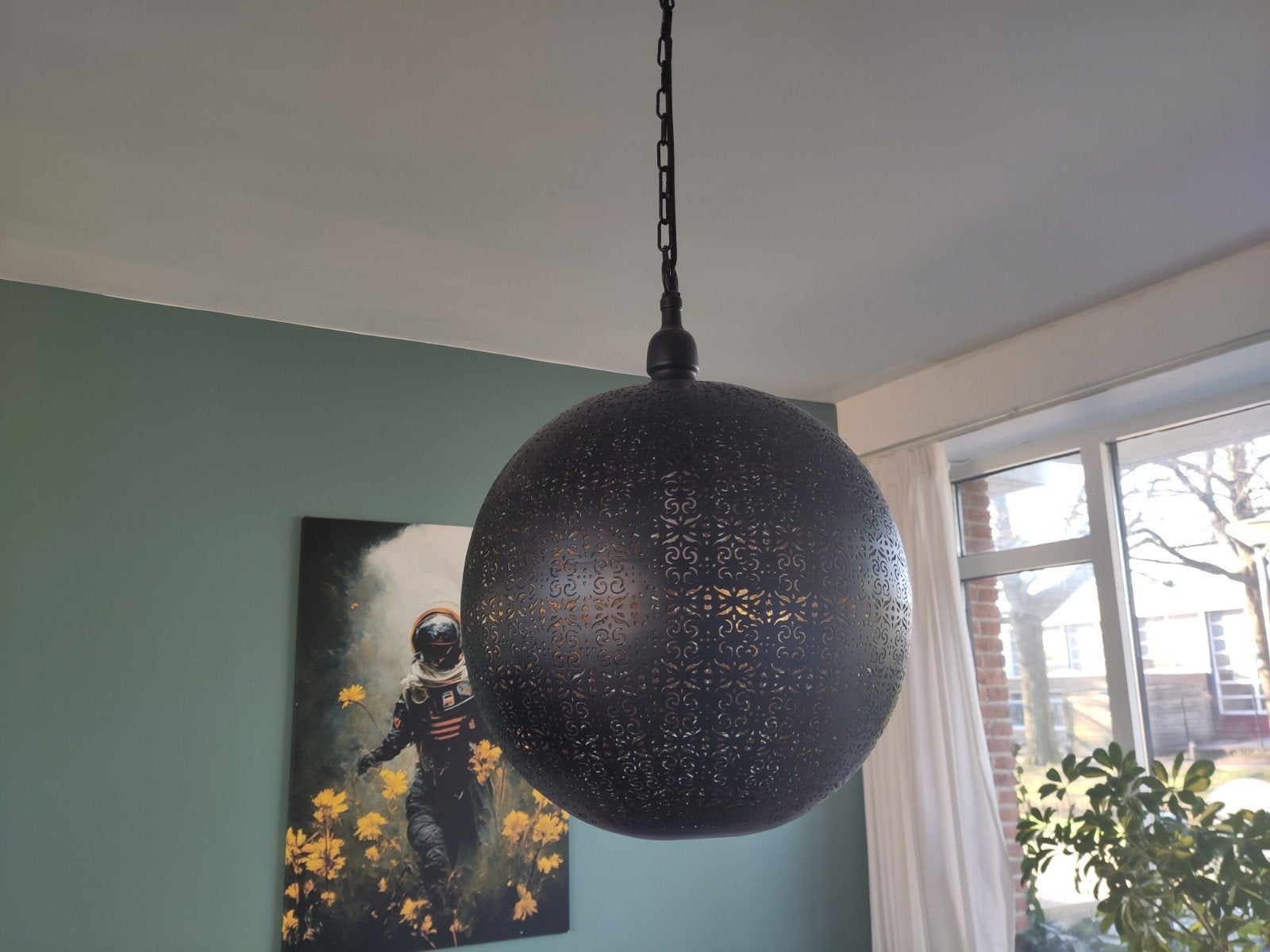 Zwarte oosterse hanglamp met goudkleurige binnenkant, Ophalen, E27 (groot), Zo goed als nieuw, Oosters