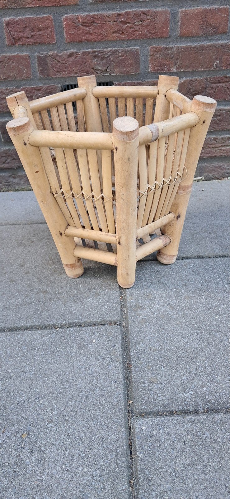 Gave Rotan Bloembak:, Antiek en Kunst, Ophalen of Verzenden
