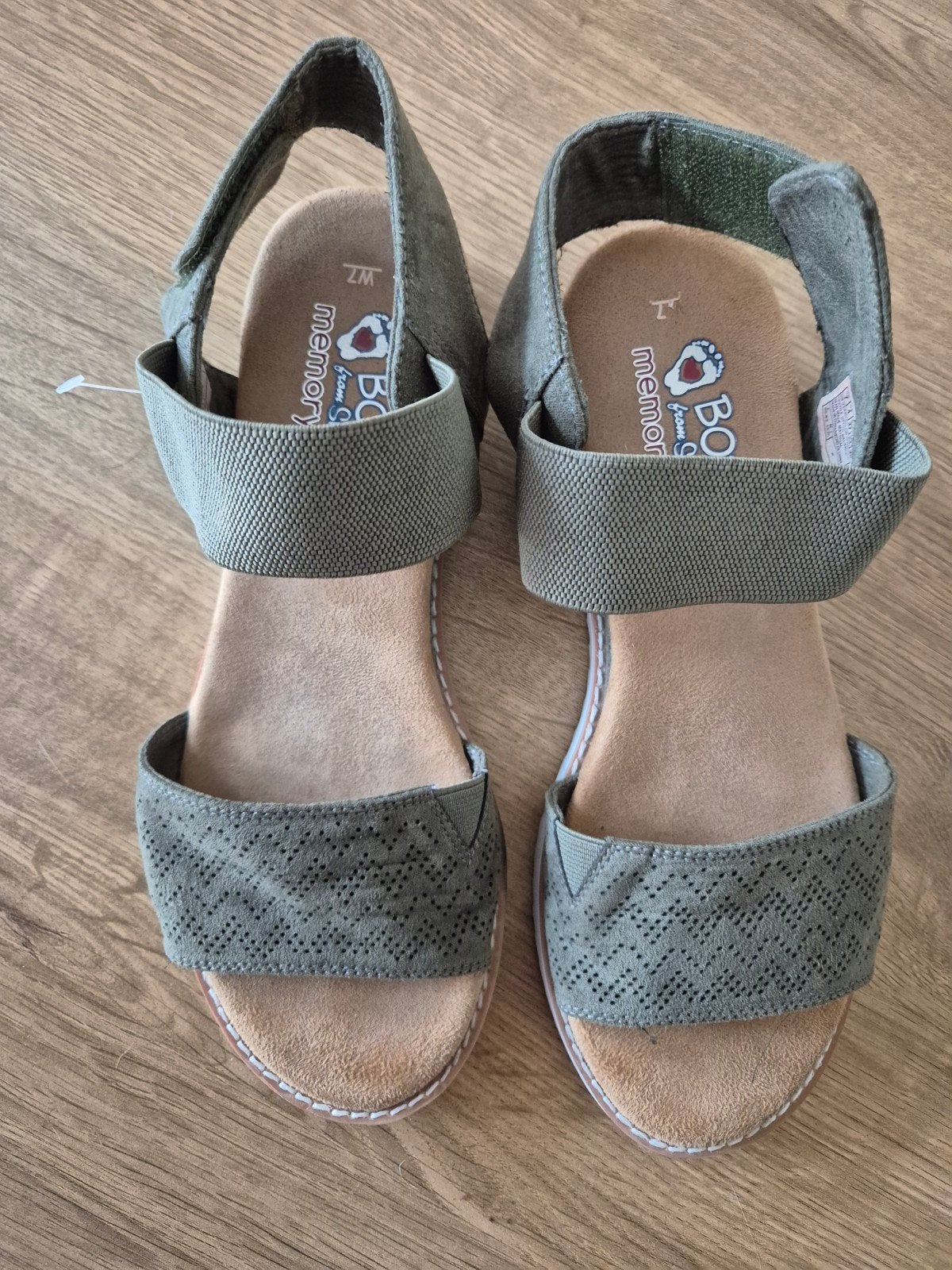 Kahki groene Bob's Skechers sandalen, maat W7 (37), Ophalen of Verzenden, Zo goed als nieuw, Groen, Sandalen of Muiltjes