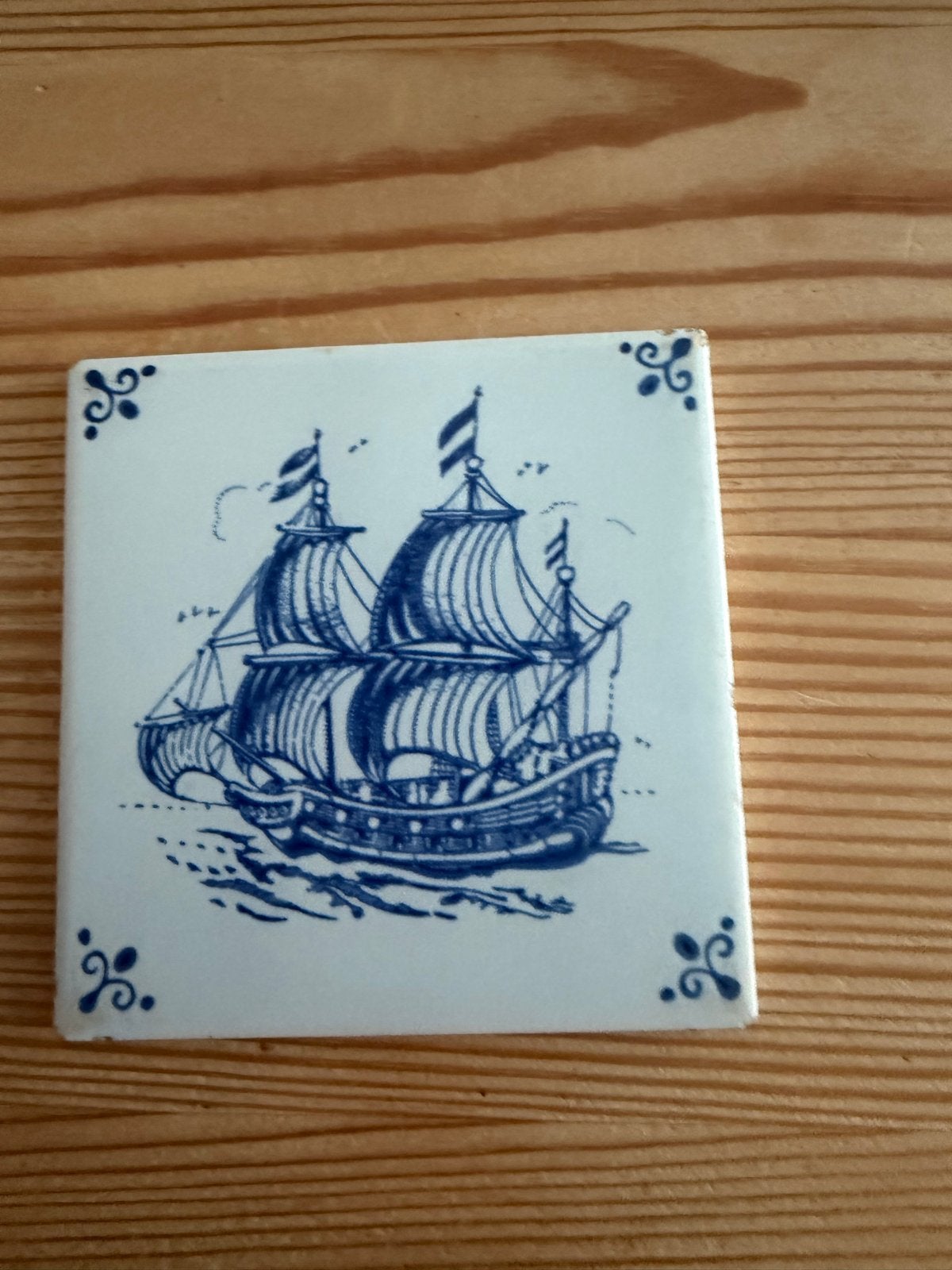 Delfts blauw tegeltje met VOC-schip - Mosa, Ophalen of Verzenden