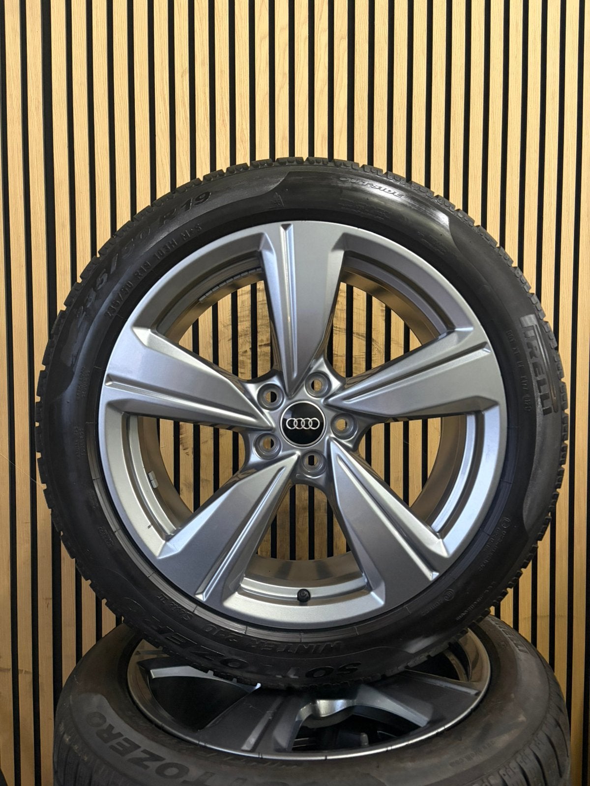 Org. 19” Audi S-line Q3 Winterbanden VW Tiguan Seat Tarraco, Auto-onderdelen, Banden en Velgen, 19 inch, Audi, Gebruikt, .