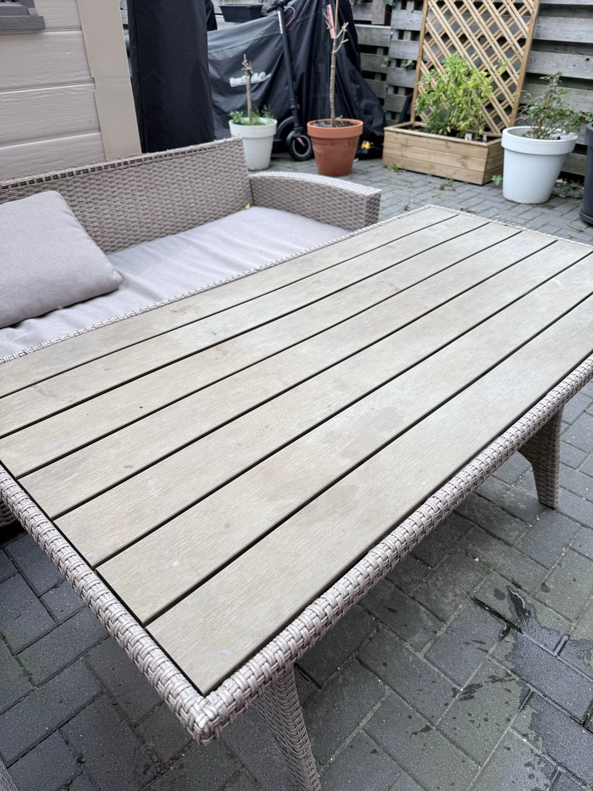 Tuinset met 2 banken en tafel - Wicker, Tuin en Terras, Gebruikt, Meer dan 8 zitplaatsen, Ophalen of Verzenden, Wicker