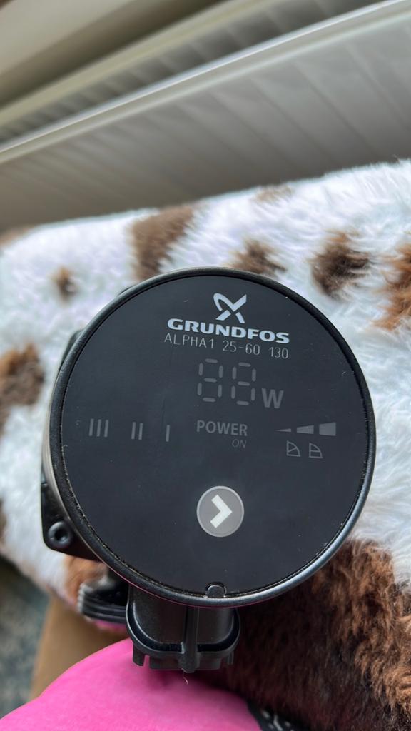 Grundfos Circulatie pomp, Doe-het-zelf en Verbouw, Thermostaten, Ophalen of Verzenden, Zo goed als nieuw