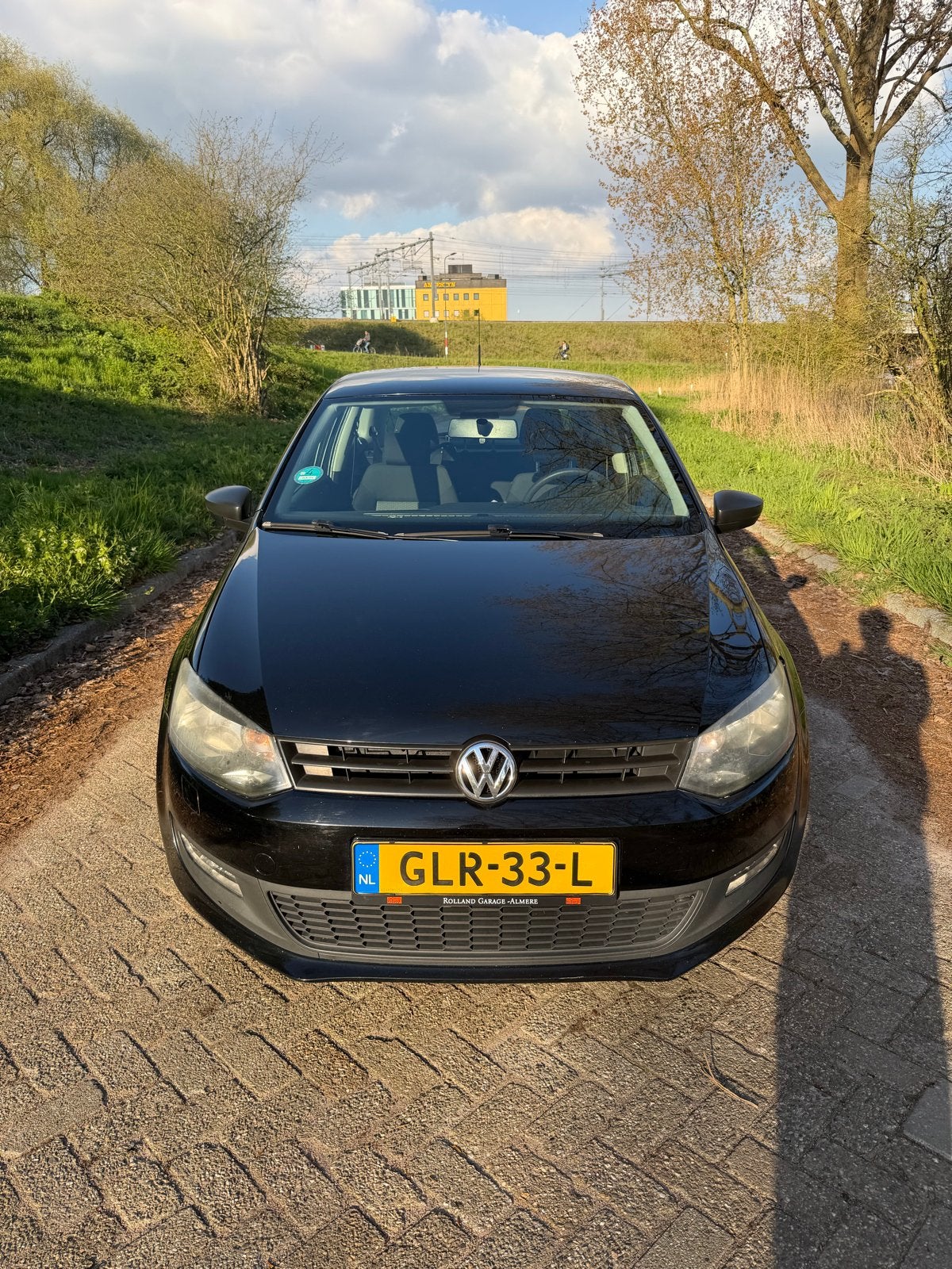 Volkswagen Polo 2013 Zwart - Carplay & Airco, Auto's, Voorwielaandrijving, 967 kg, 1198 cc, Zwart