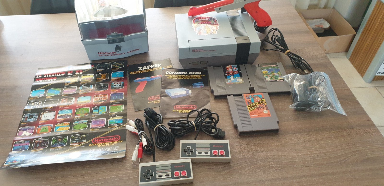 Nintendo nes, Spelcomputers en Games, Ophalen of Verzenden, Zo goed als nieuw, Met 2 controllers