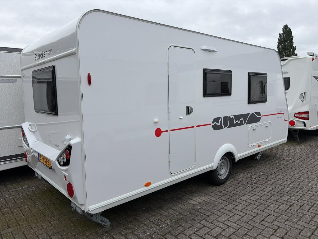 Sterckeman Easy Comfort 470 LJ Unico verona XL, Caravans en Kamperen, Caravans, Standaardzit, Sterckeman, Bedrijf, 2 aparte bedden