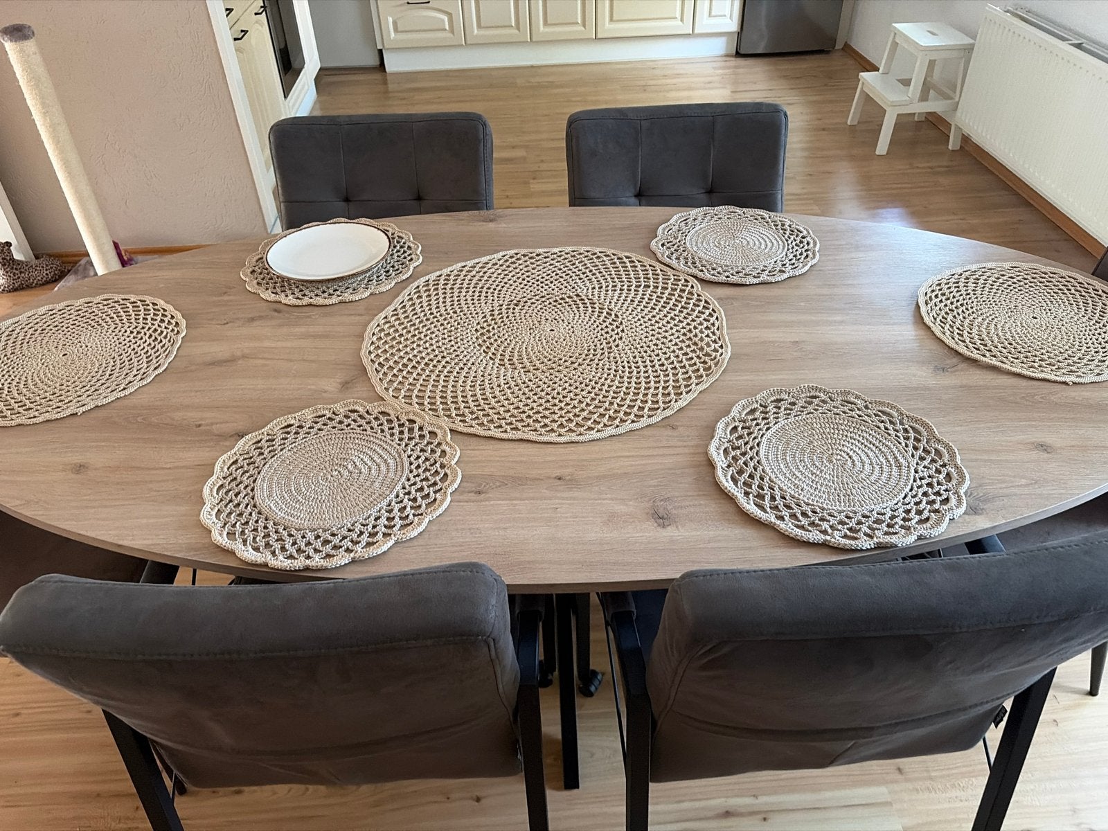 Set van 8 gehaakte placemats in beige/naturel, Beige, Ophalen of Verzenden, Textiel, Landelijk
