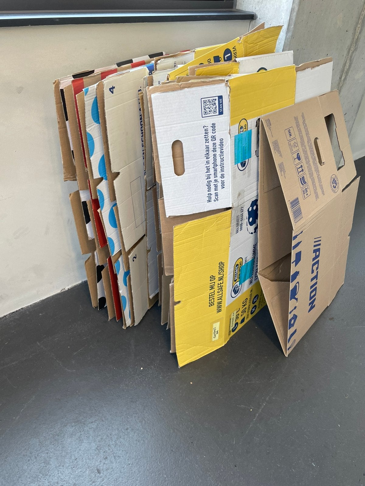 Verhuispakket: dozen, noppenfolie en inpakpapier, Doe-het-zelf en Verbouw, Kratten en Dozen, Ophalen, 100 cm of meer, 60 cm of meer