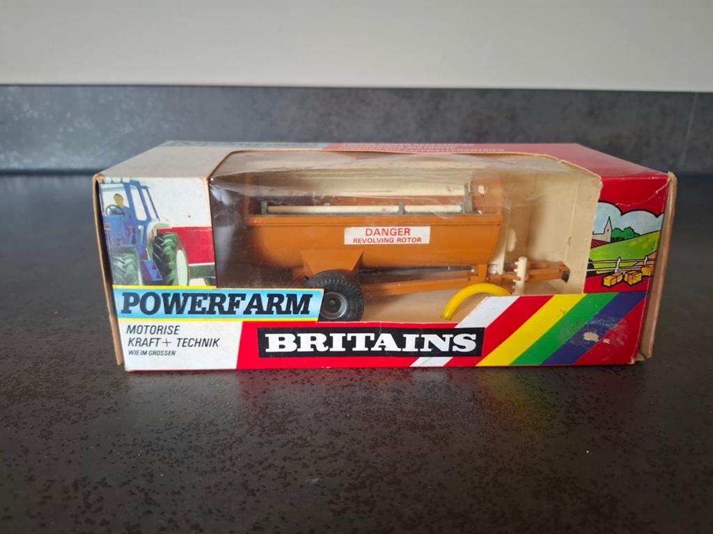 Britains, Meststrooier, Ophalen of Verzenden, Zo goed als nieuw, Tractor of Landbouw, Britains