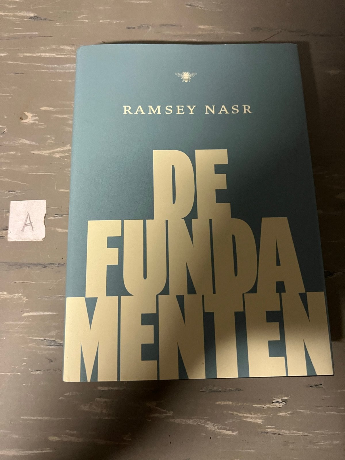 De Fundamenten - Ramsey Nasr (Zo goed als nieuw), Ophalen of Verzenden, Zo goed als nieuw, Nederland
