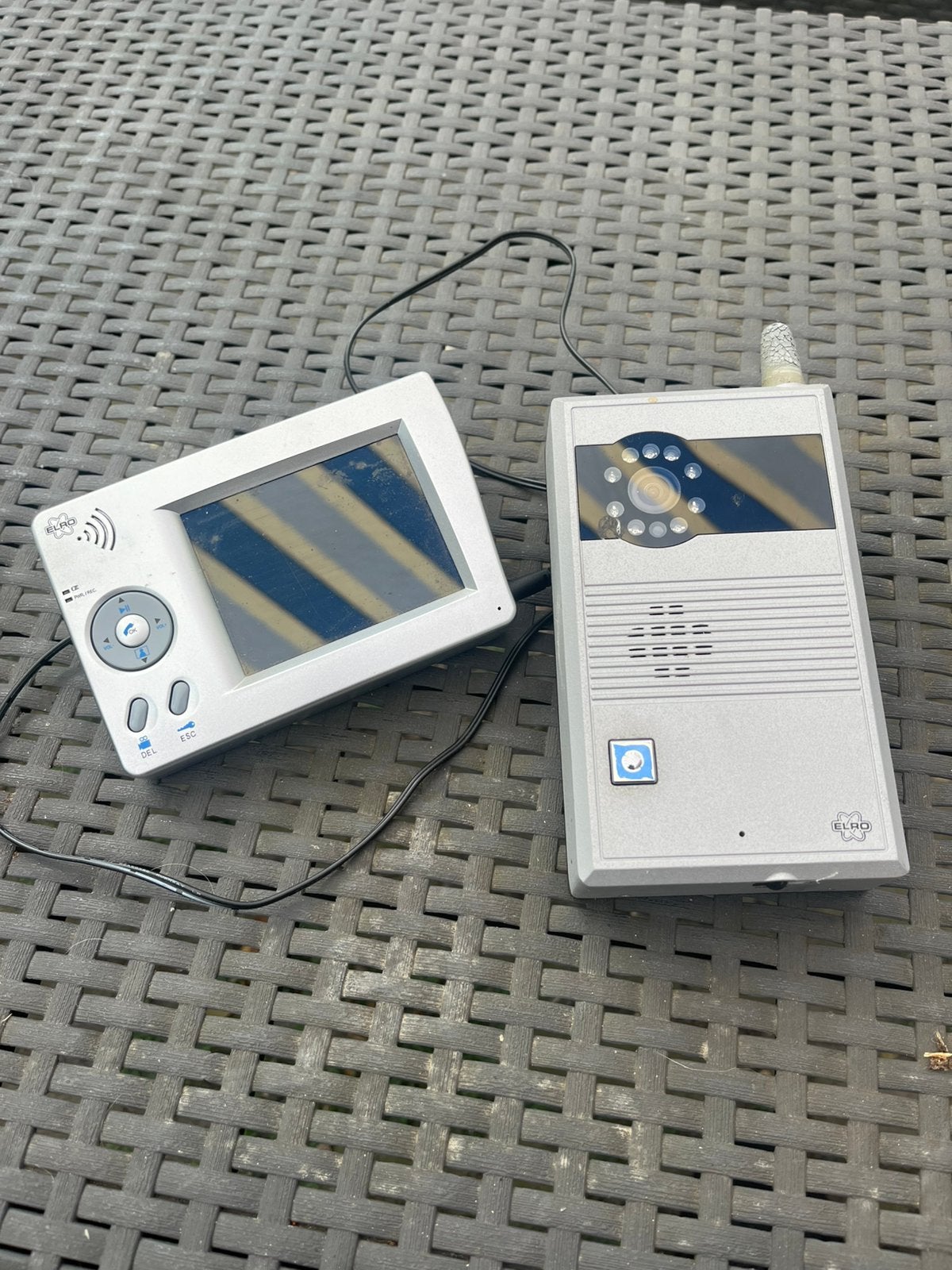 Video deurbel met LCD scherm en behuizing, Ophalen