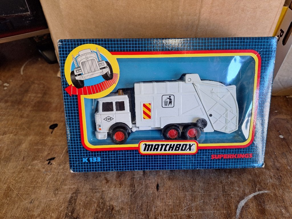 Vintage Matchbox Superkings K133 Garbage truck in box 1986, Ophalen of Verzenden, Zo goed als nieuw