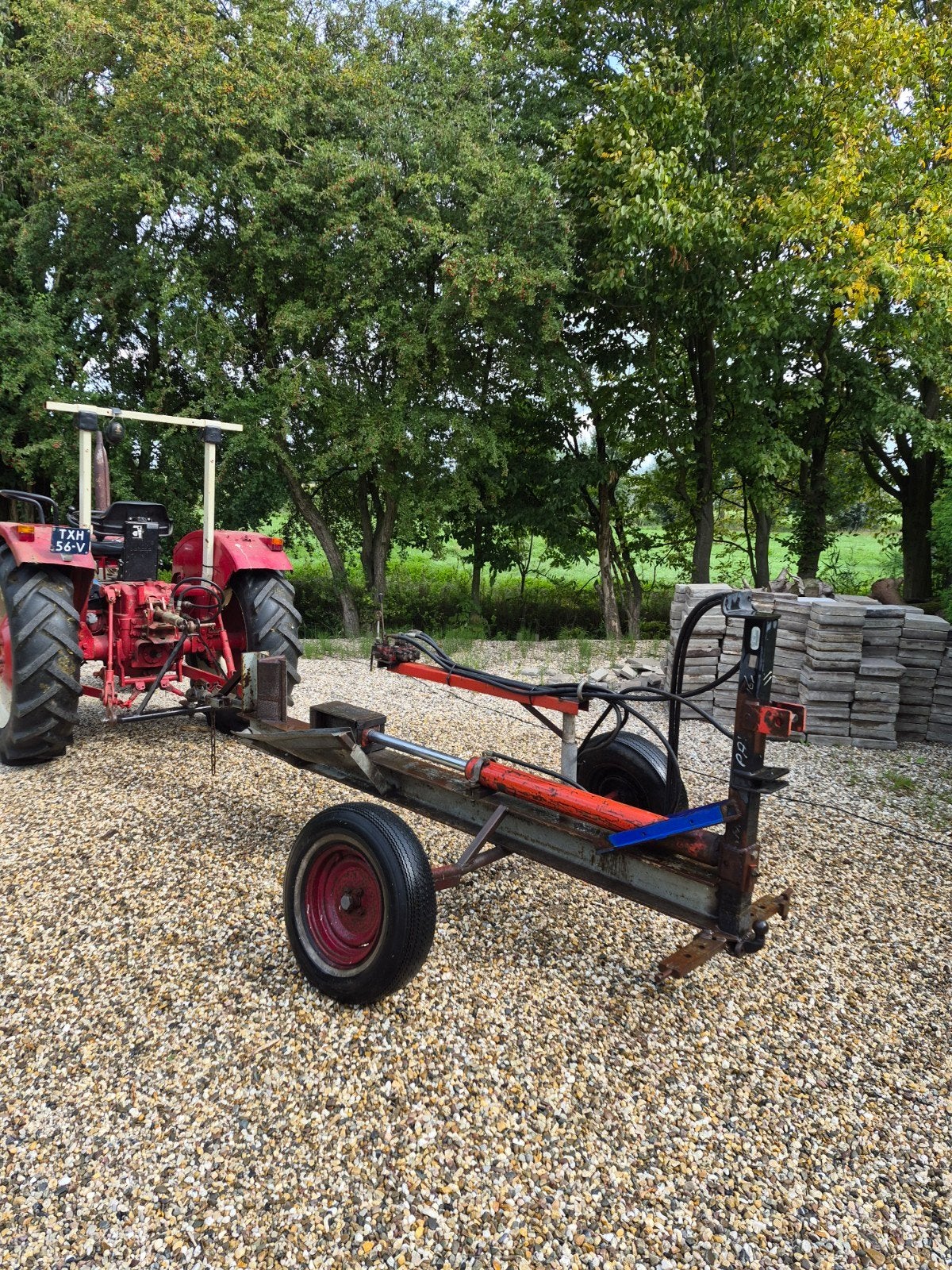 Robuuste hydraulische houtklover, Ophalen, Gebruikt, Liggend