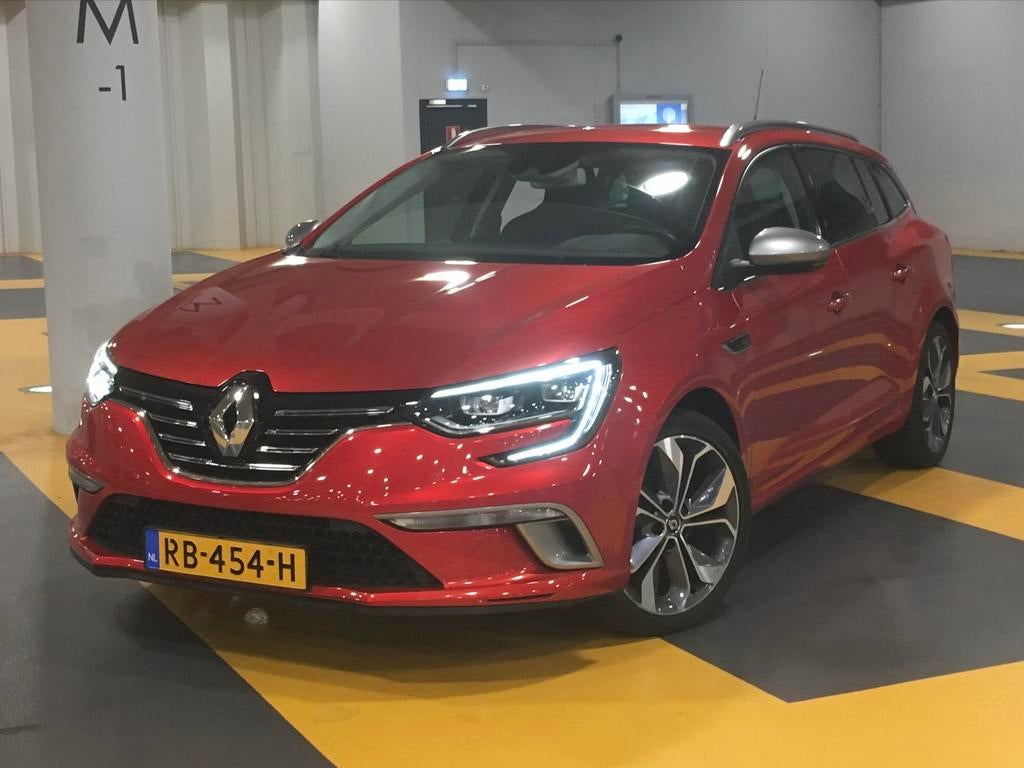 Renault Mégane TCe 130 pk GT-LINE 2017, Rouge Flamme, Bose, Voorwielaandrijving, 680 kg, 4 cilinders, 132 pk