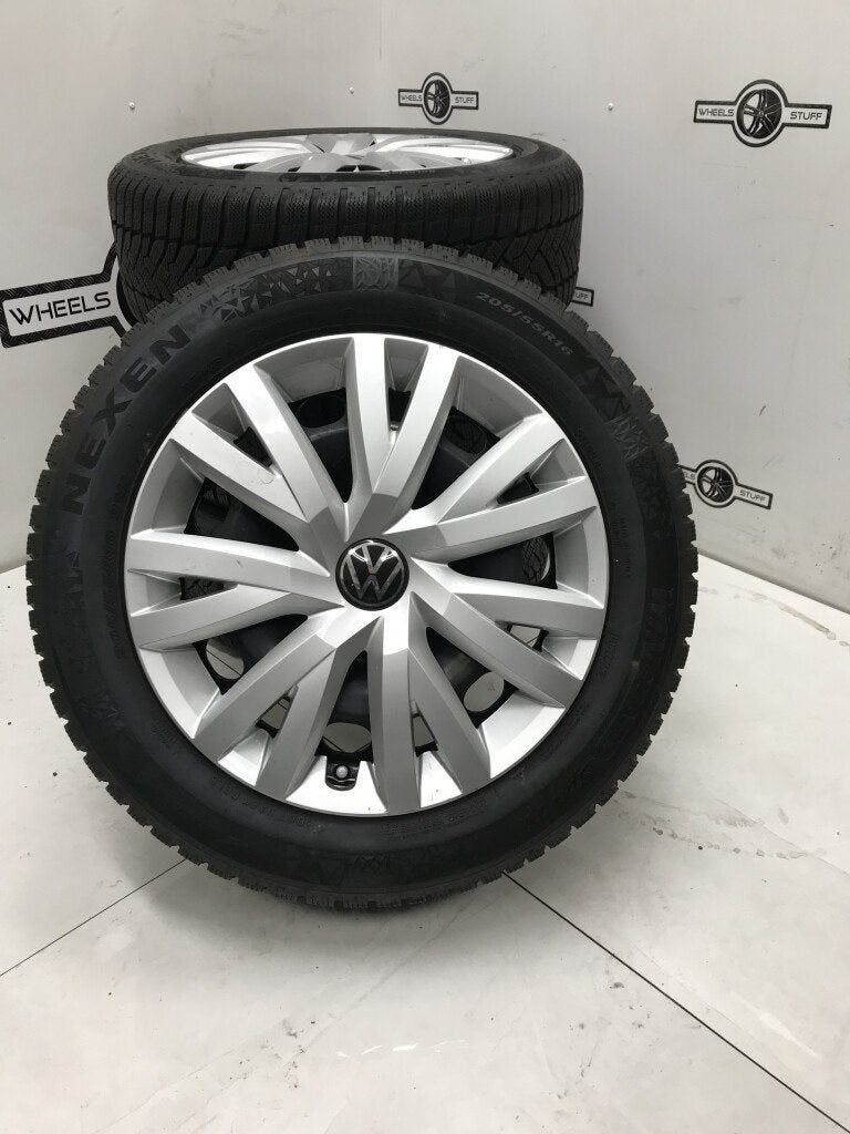 VW Golf staal velgen 16"inch winterbanden wieldoppen 5x112, Ophalen, Gebruikt, 16 inch, Banden en Velgen