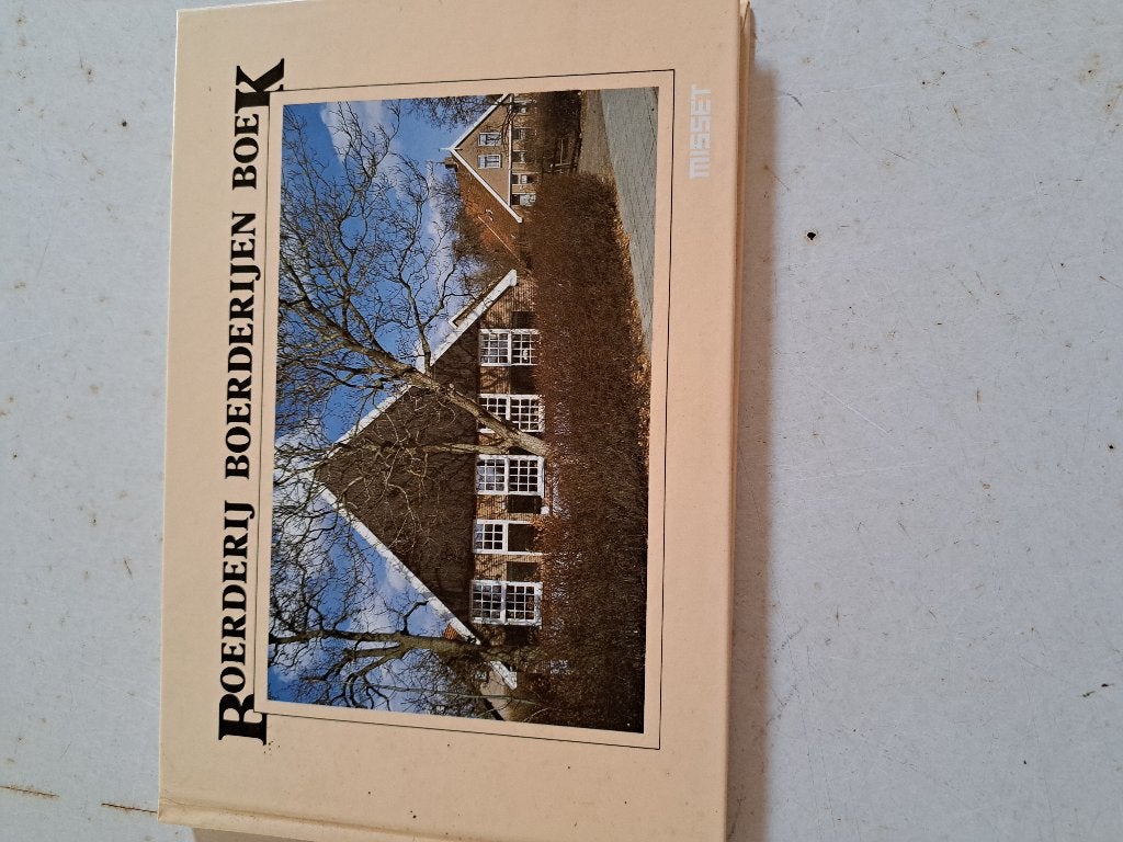 boerderijen boek, Ophalen of Verzenden, Gelezen