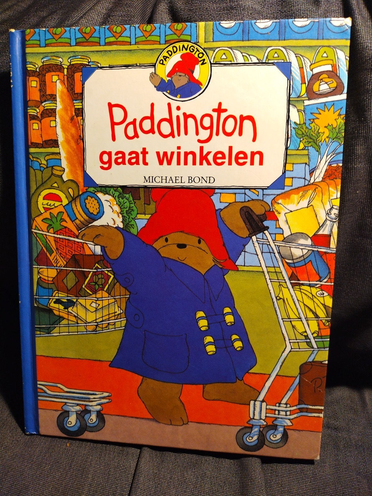 Paddington gaat winkelen - Michael Bond, Ophalen of Verzenden, Fictie algemeen