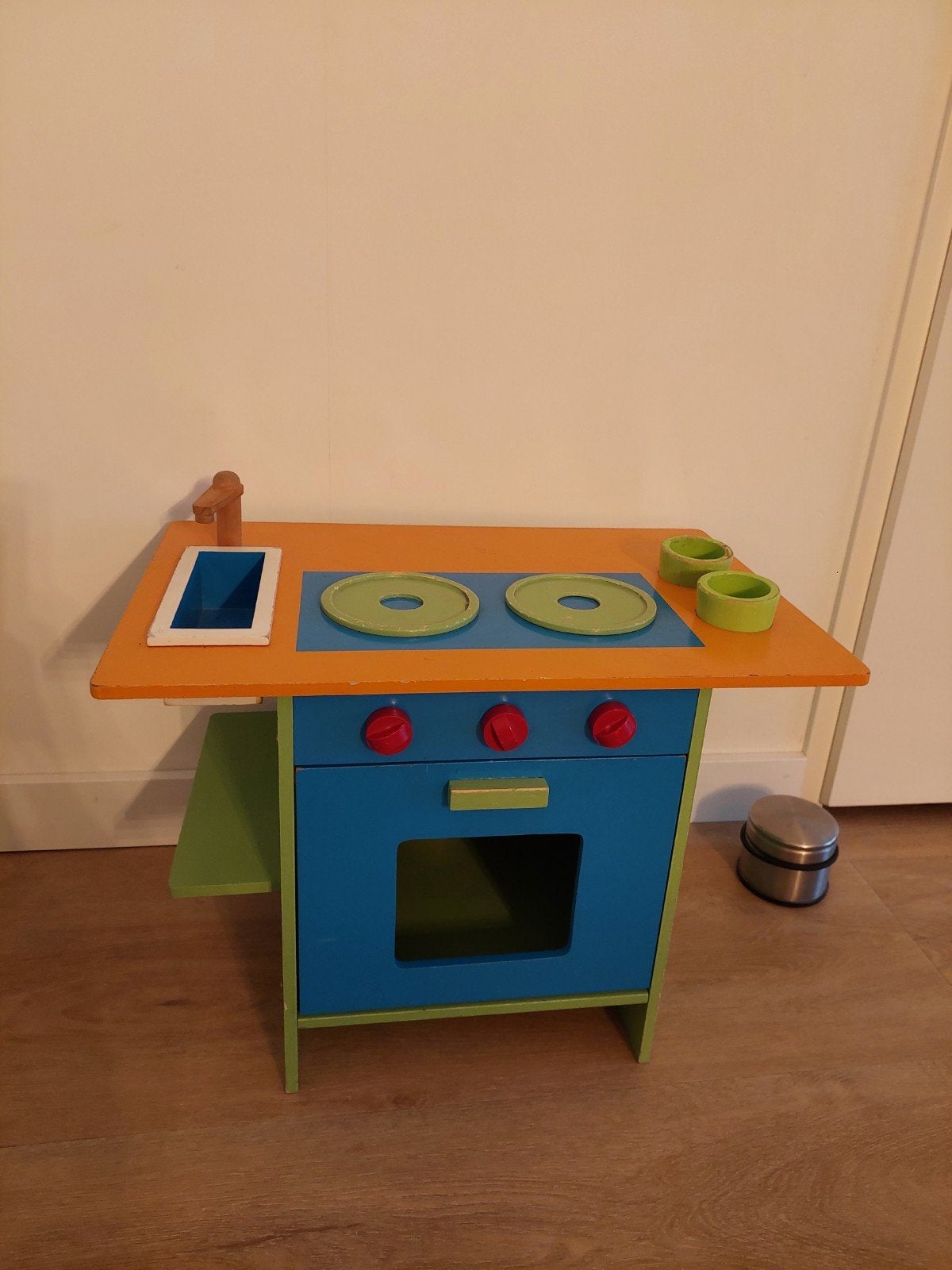 Compact houten speelkeukentje - ideaal voor kleine ruimtes, Kinderen en Baby's, Ophalen, Gebruikt, Meubelstuk of Keukentje