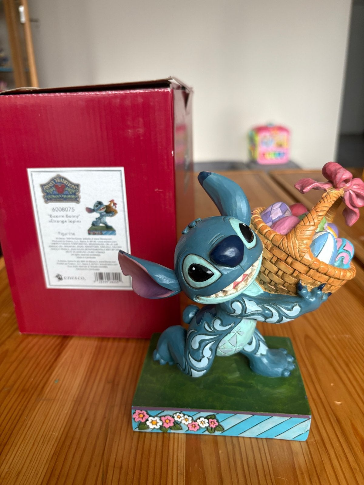 Disney Traditions Stitch "Bizarre Bunny" beeldje, Ophalen of Verzenden, Overige figuren, Zo goed als nieuw, Beeldje of Figuurtje