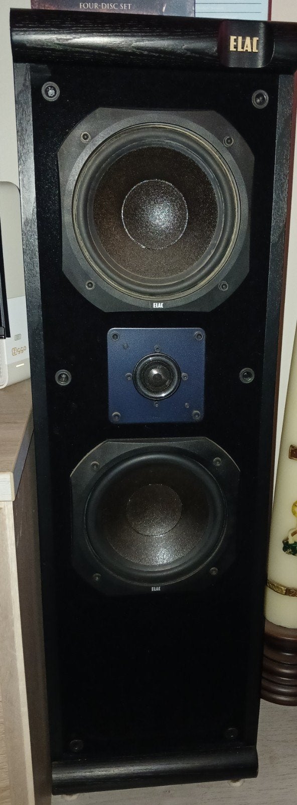 2 Schitterende ELAC EL 110 speakers

110/140 Watt, Zo goed als nieuw, 120 watt of meer, Front, Rear of Stereo speakers, Ophalen