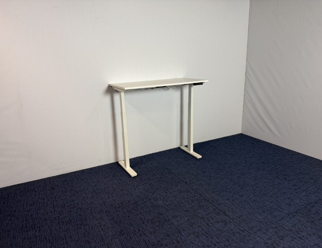 4 x Zit/sta bureau Voortman (elektrisch), 120 x 60 cm., Huis en Inrichting, Bureaus, Ophalen, Zit-sta bureau, Gebruikt, 120 cm