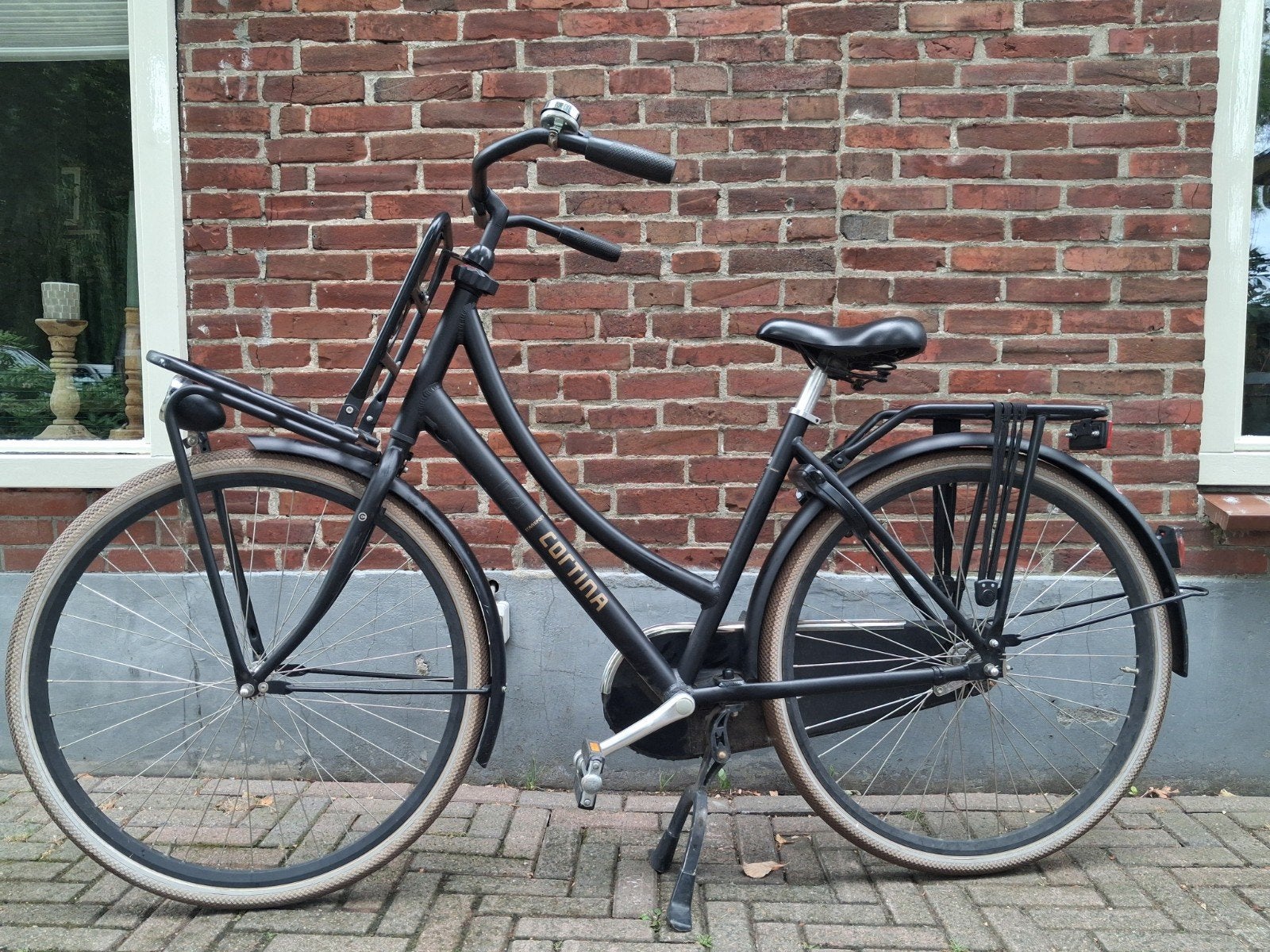 Cortina Damesfiets  28 inch Zwart - Stijlvol en Praktisch, Fietsen en Brommers, Fietsen | Dames | Damesfietsen, Terugtraprem, Gebruikt