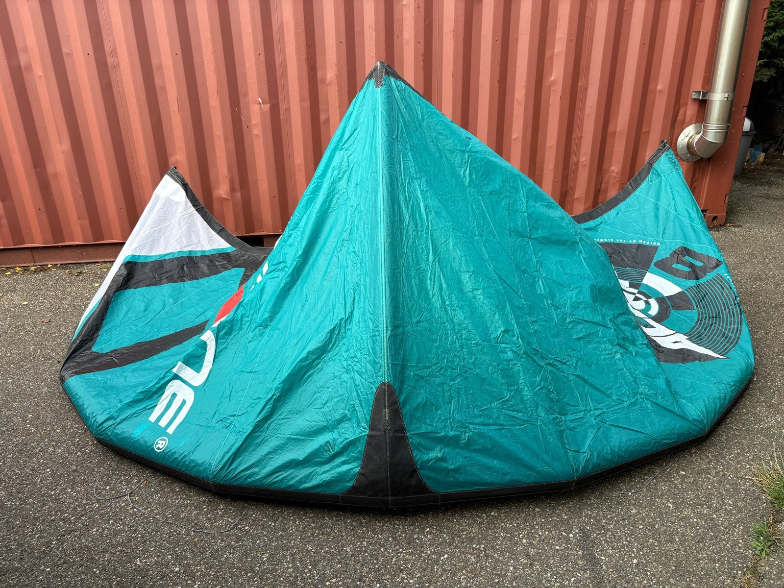 Ozone Alpha v1 8m2 kite (optioneel met bar), Watersport en Boten, Gebruikt, 8 m², Geen board, Ophalen of Verzenden