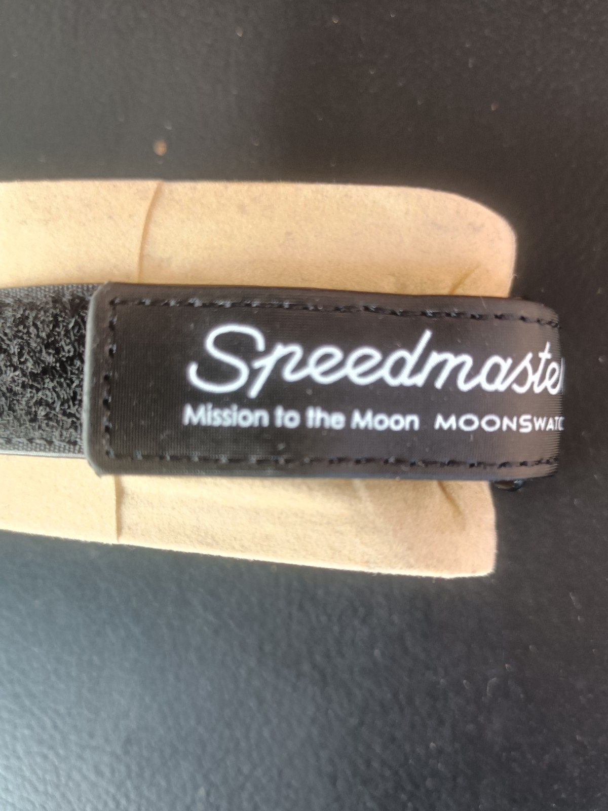 Omega x Swatch Speedmaster Mission to the Moon Moonswatch, Kunststof, Kunststof, Ophalen of Verzenden, Zo goed als nieuw