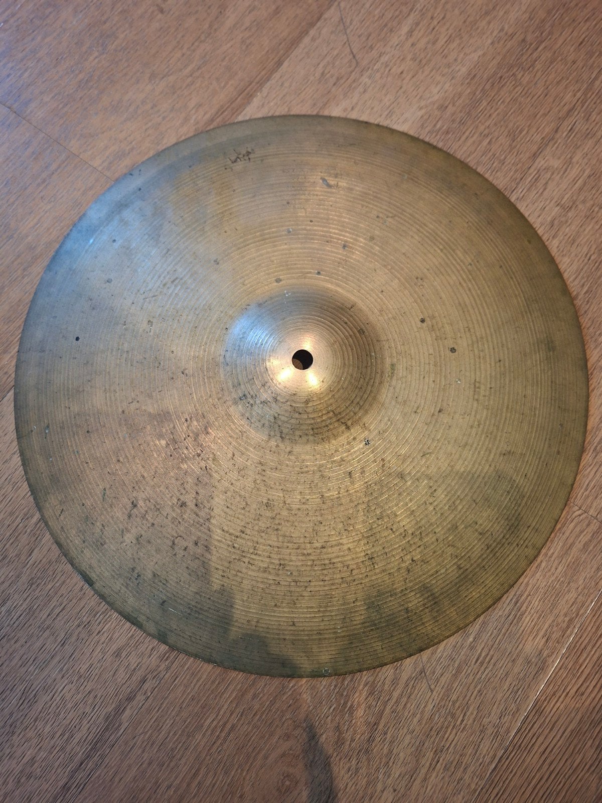 Zildjian Avedis 15" cymbal bekken voor drumstel, Muziek en Instrumenten, Ophalen of Verzenden, Gebruikt, Drums of Percussie