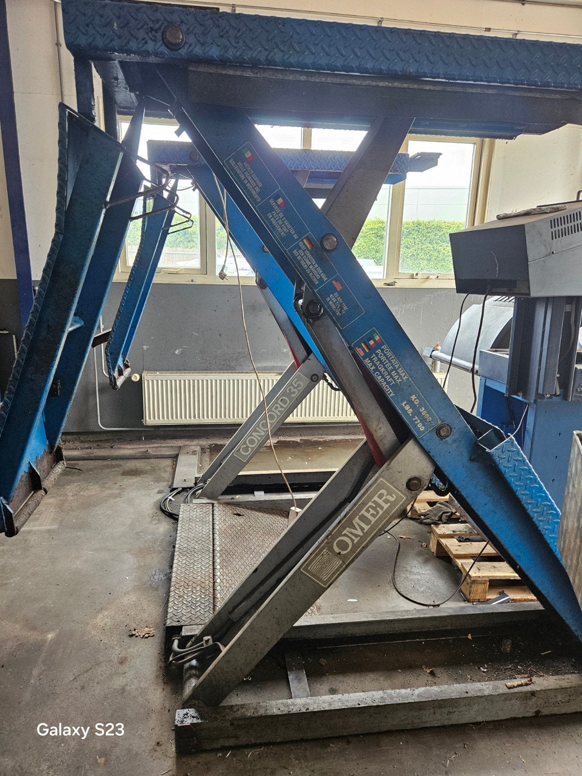 Explora Auto burg 3.5 ton is werkend te zien, Ophalen of Verzenden, Nieuw, Overige merken