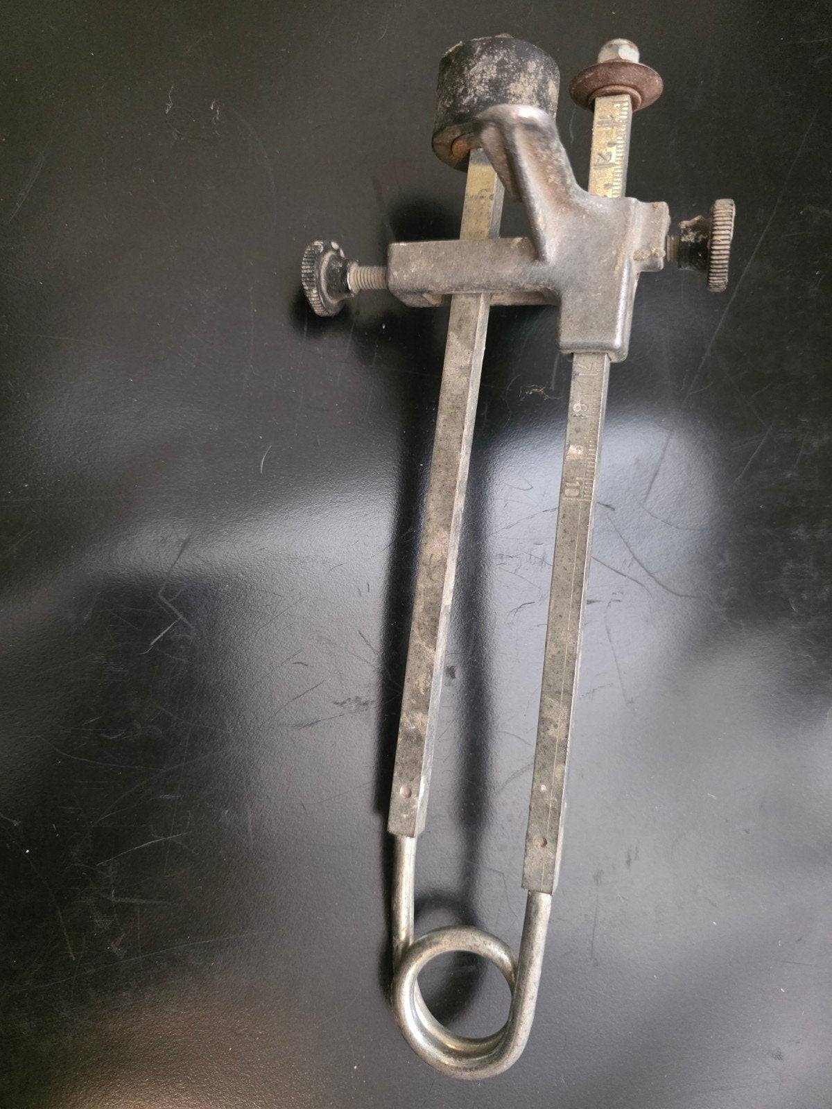 Oude tegelsnijder, Antiek en Kunst, Ophalen of Verzenden