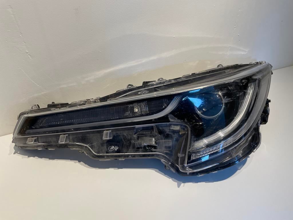 Koplamp Toyota Corolla Touring 2021 - Licht beschadigd, Ophalen of Verzenden, Gebruikt, Toyota