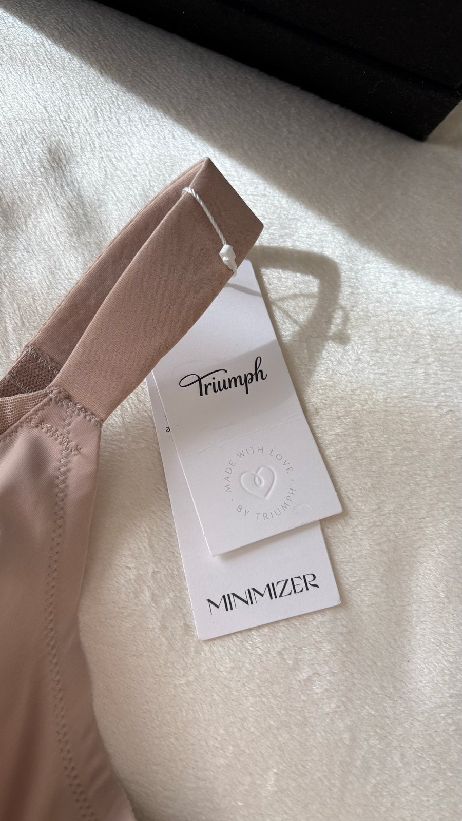 Triumph Minimizer BH 95E - Nieuw met kaartjes, Verzenden, Beige, BH