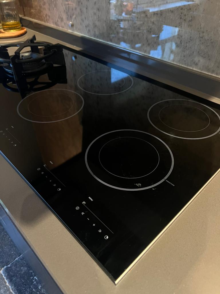 Atag: Inductie kookplaat met gas wokbrander, Witgoed en Apparatuur, Ophalen, Gebruikt, Inbouw, Inductie