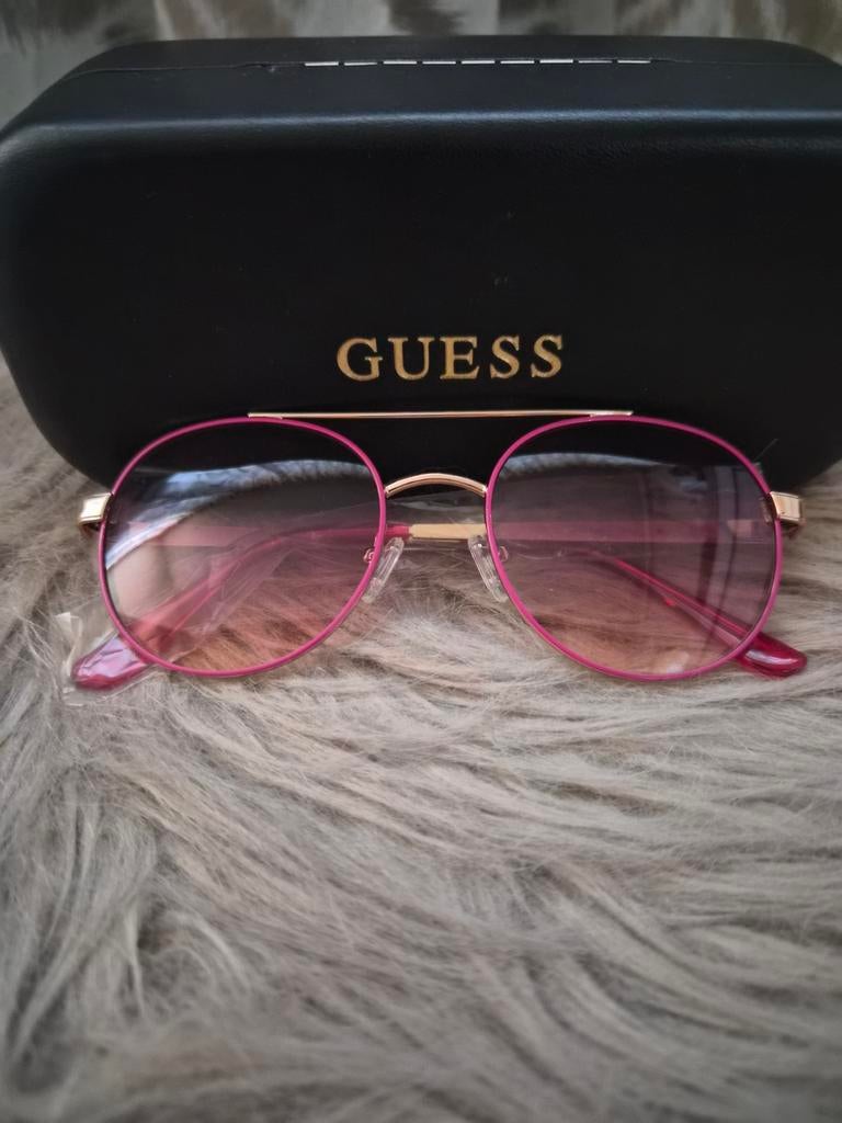 Guess zonnebril roze/goud,  nieuw, Zonnebril, Nieuw, Roze, Ophalen