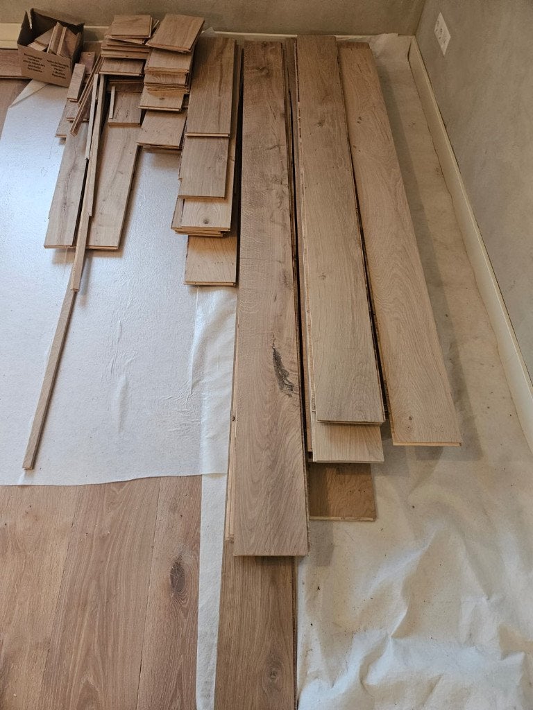 Eiken vloer multivloer 9 m2 parket 18 cm breed 1,5 cm dik, Nieuw, 10 m² of meer, 10 tot 30 cm, Hout