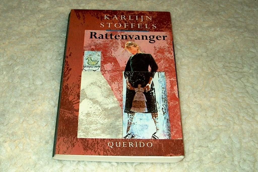 Rattenvanger - Karlijn Stoffels, Ophalen, Zo goed als nieuw