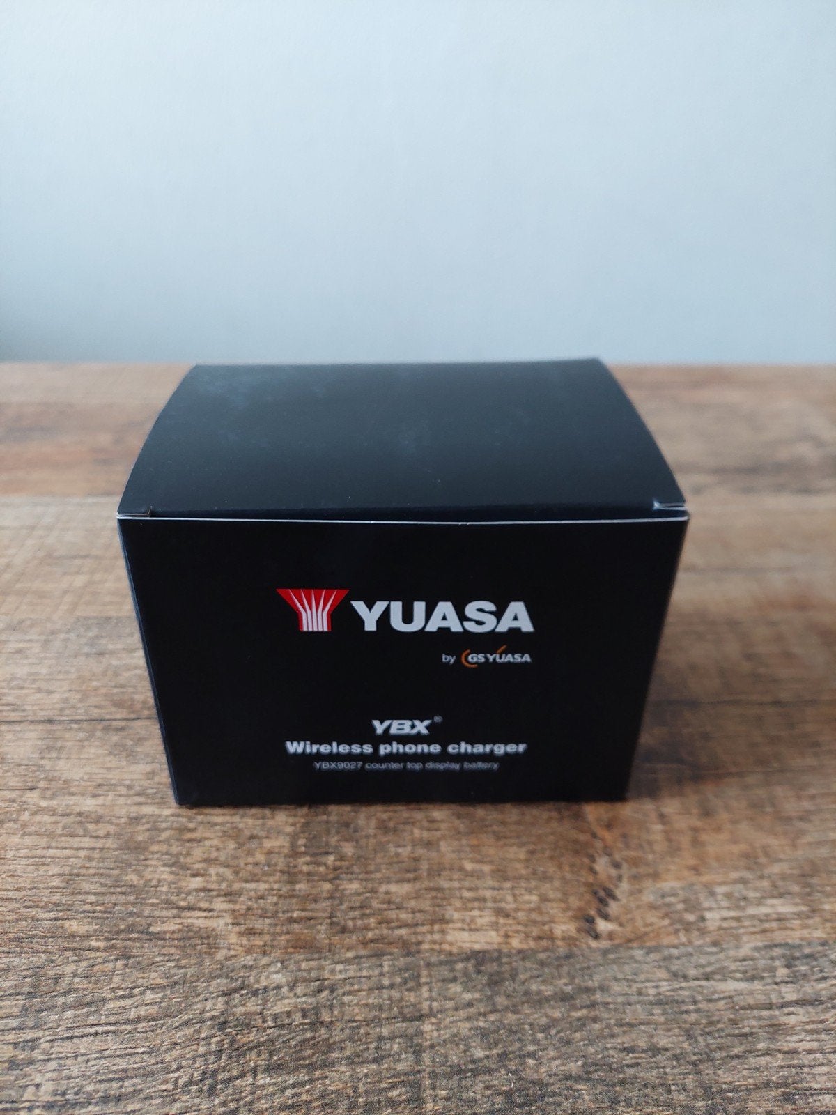 Nieuwe & Unieke telefoon oplader van Yuasa Motor accu's !, Ophalen of Verzenden
