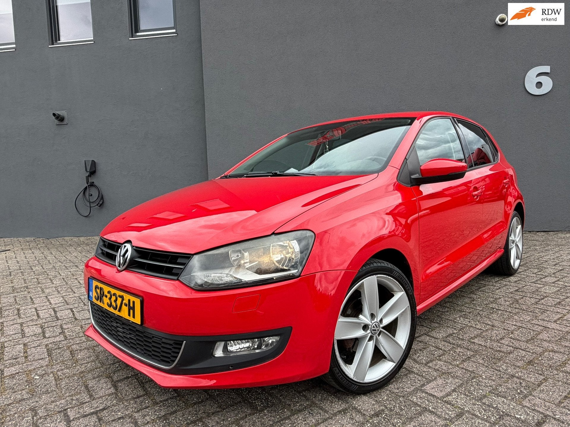 Volkswagen Polo 1.4-16V Trendline, Voorwielaandrijving, 86 pk, 4 cilinders, Stoelverwarming