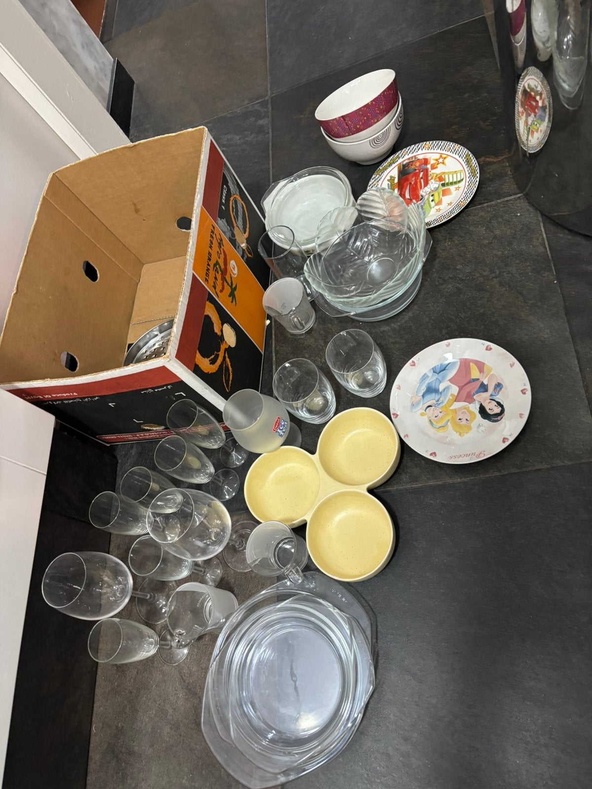 Glazen schalen bordjes enzovoort Gratis, Ophalen, Gebruikt, Glas