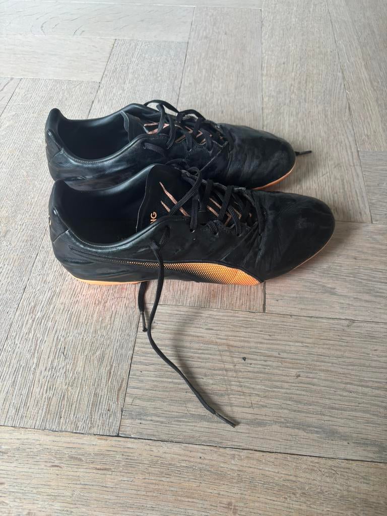 Voetbalschoenen Puma maat 41 (valt als 40), Sport en Fitness, Voetbal, Maat XS of kleiner, Schoenen, Ophalen of Verzenden, Zo goed als nieuw