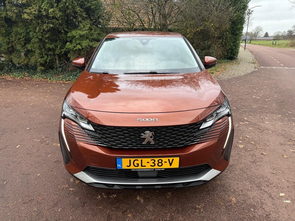 Peugeot 5008 1.2 PureTech Blue Lease Premium / Navi / Camera, Gebruikt, Euro 6, Bruin, 7 stoelen
