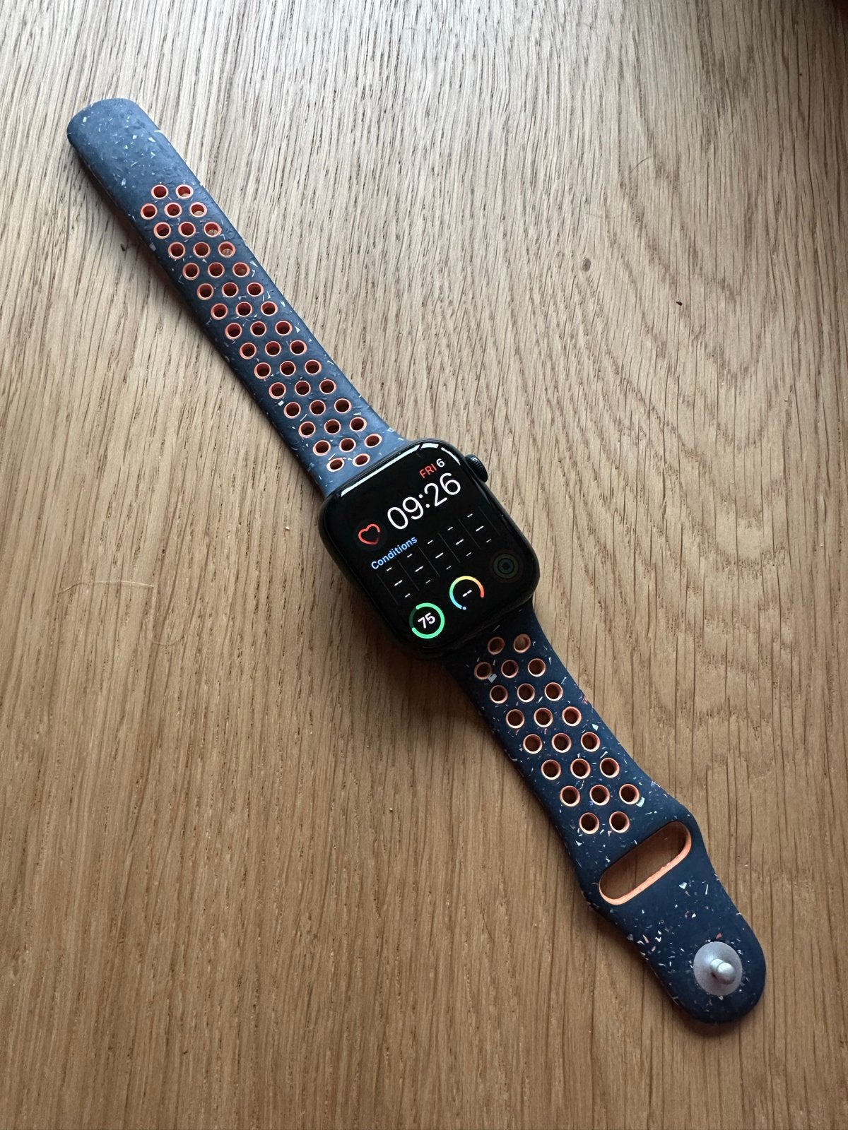 Apple Watch Series 9 (45mm)+ Nike Sport Band + USB-oplader, Ophalen, Afstand, Zwart, IOS